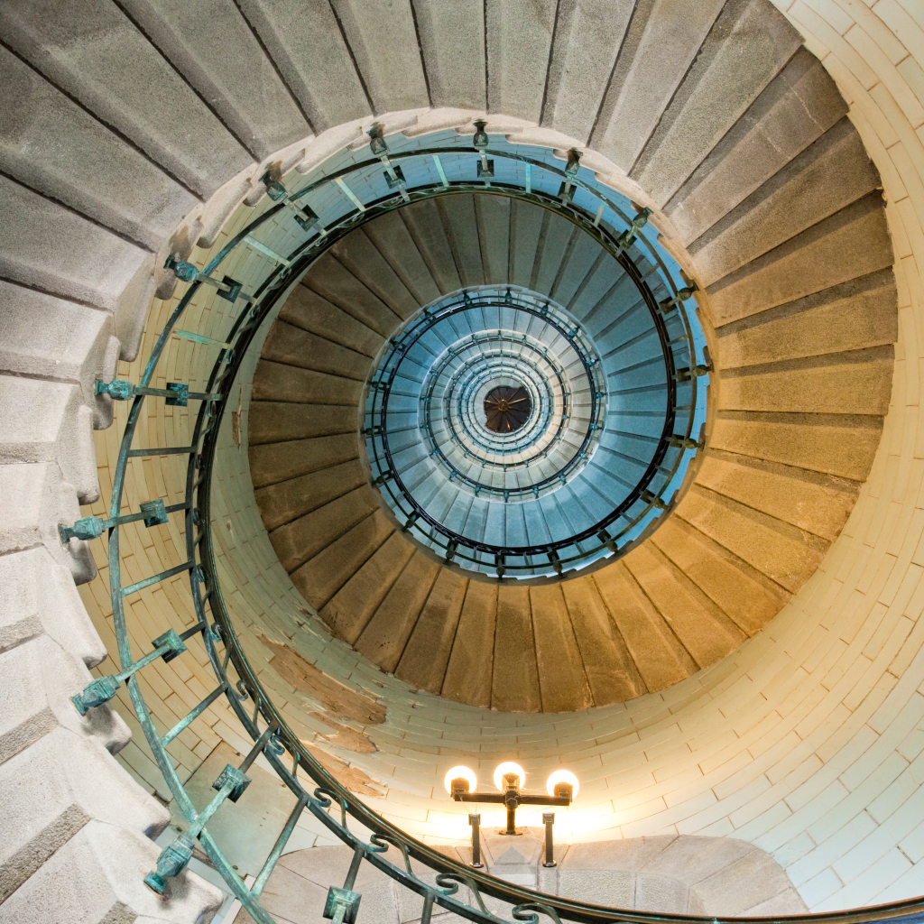 Escalier en spirale infinie